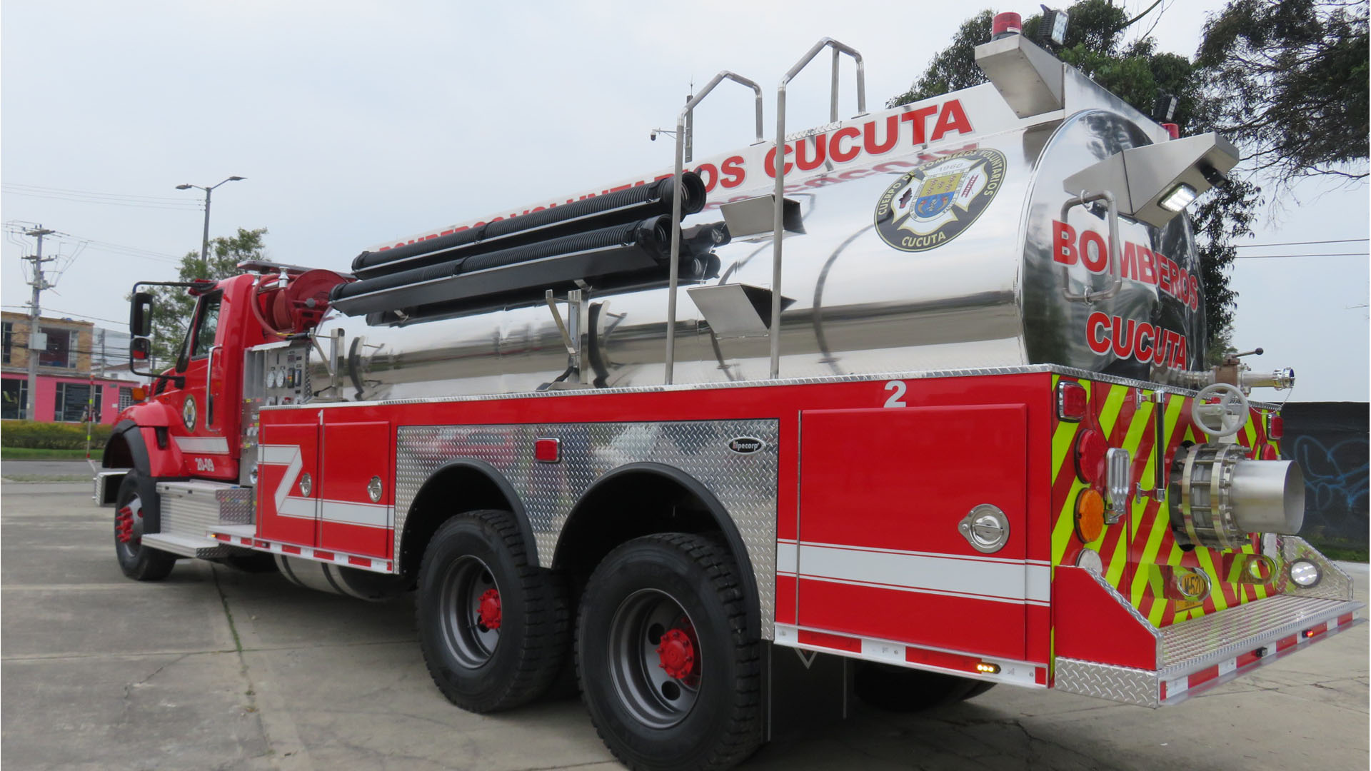 International HV 6X4